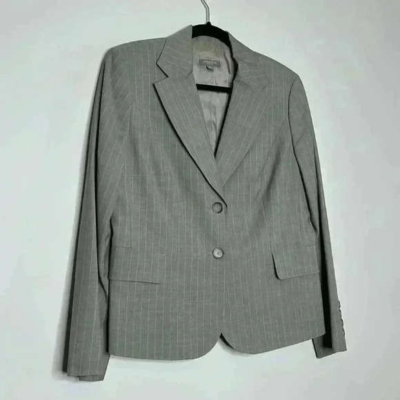 Ann Taylor Gray Stripped Pant Suit - Picture 1 of 9